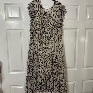 Hayden Los Angeles boutique black and cream tiered mid length size 3X dress